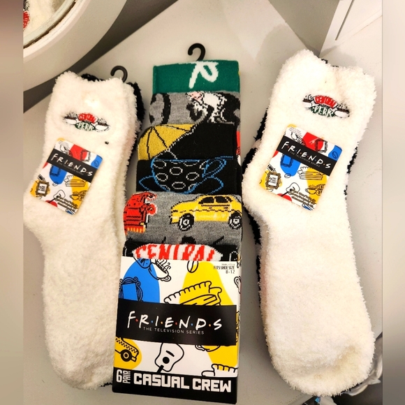 FRIENDS Socks Lot - Picture 1 of 1